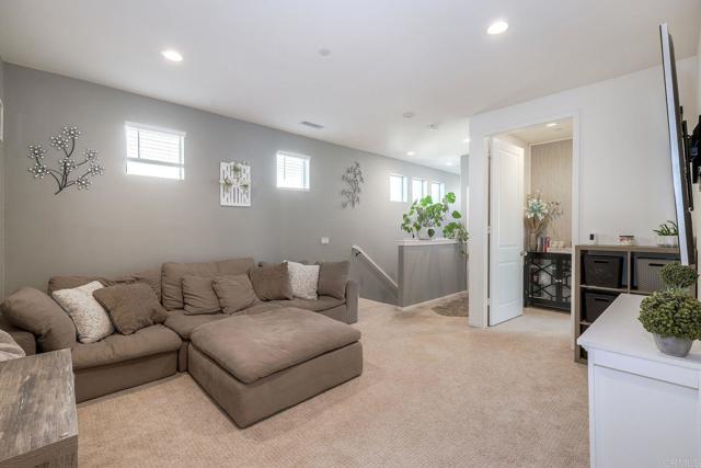 Detail Gallery Image 17 of 53 For 662 Gemstone Dr, San Marcos,  CA 92078 - 5 Beds | 3 Baths