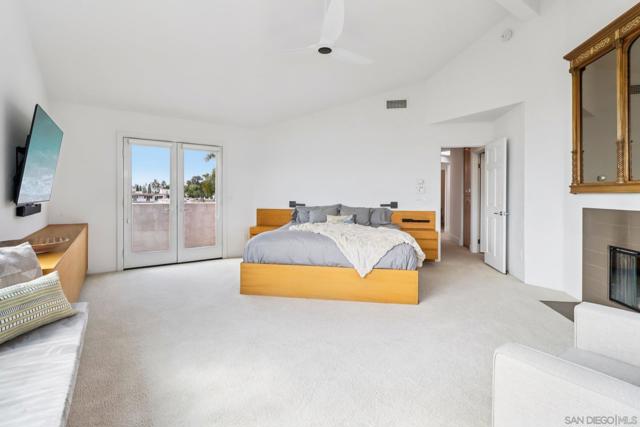 1295 W Redwood St, San Diego CA: https://media.crmls.org/mediaz/c559b91f-4a55-44f5-ba4b-f75f9d67c79f.jpg
