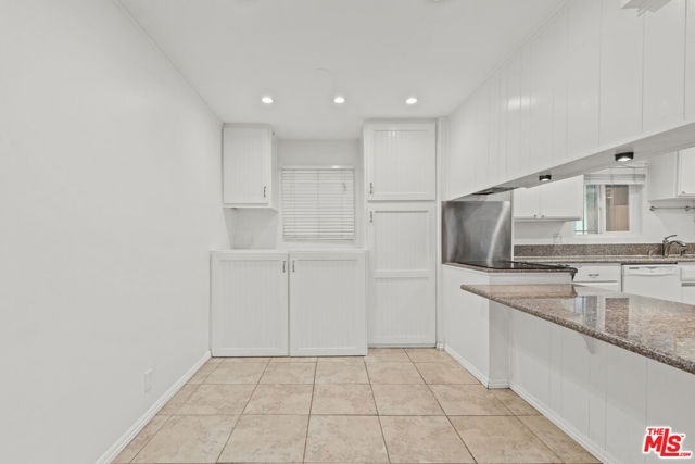 2354 Fletcher Drive, Los Angeles CA: https://media.crmls.org/mediaz/c55a1424-a275-423c-8a7f-a8744facb79d.jpg