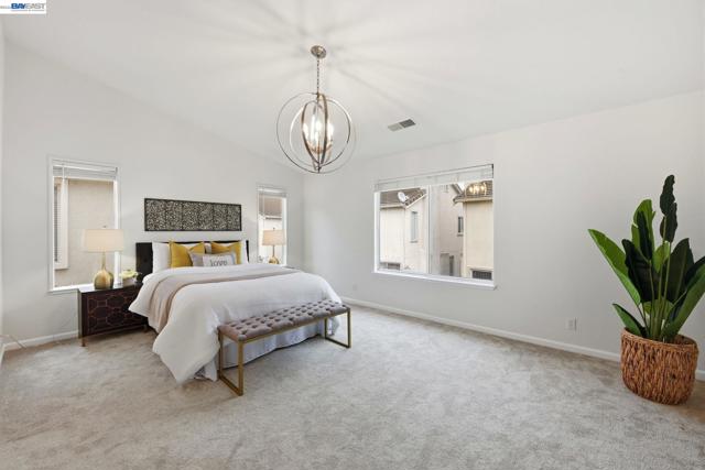 Image 36 of 55 For 15518 Harbor Way