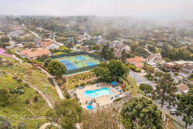 Detail Gallery Image 9 of 41 For 1763 Sky Loft Ln, Encinitas,  CA 92024 - 3 Beds | 3 Baths