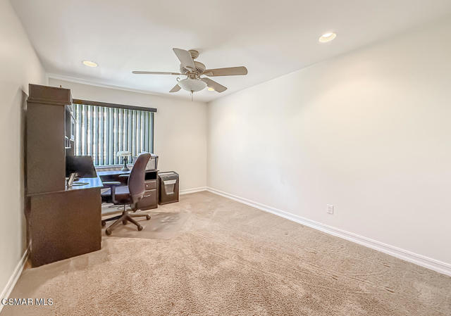 2514 Glenhurst Court, Simi Valley CA: https://media.crmls.org/mediaz/c55b08f1-e04a-40e7-89ab-52838ec349b5.jpg