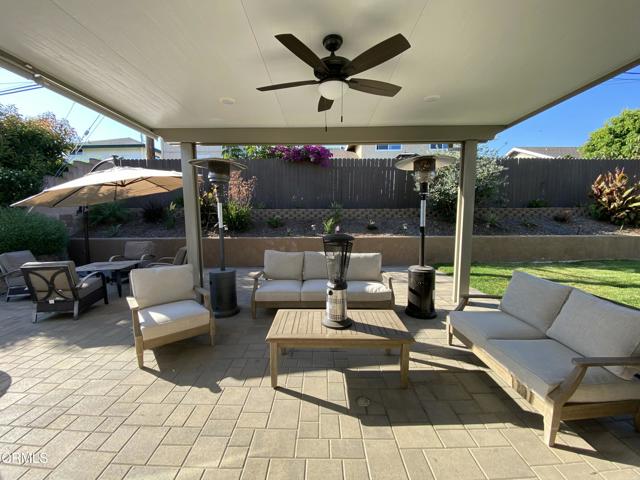 Detail Gallery Image 5 of 34 For 1525 Lyndhurst Ave, Camarillo,  CA 93010 - 4 Beds | 2/1 Baths