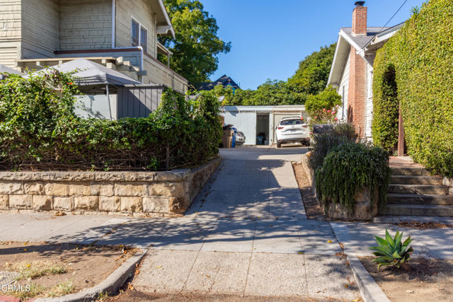 Detail Gallery Image 16 of 17 For 1508 De La Vina Street St, Santa Barbara,  CA 93101 - 2 Beds | 1 Baths