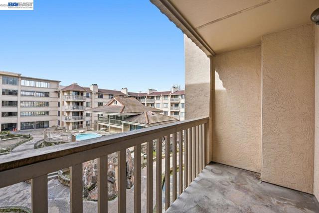 Image 28 of 37 For 1400 Carpentier St  315