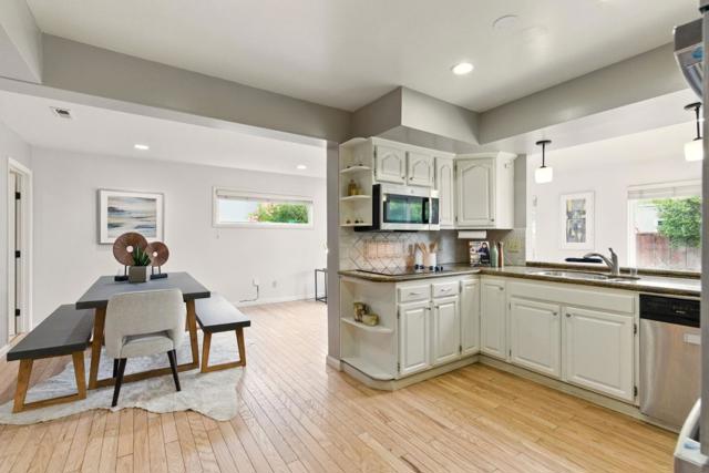 942 Constitution Drive, Foster City CA: https://media.crmls.org/mediaz/c55ca358-fb6b-4801-b41c-3903588d0a10.jpg