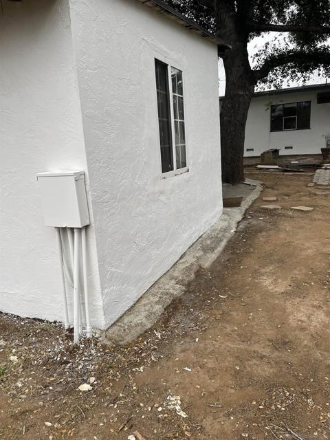 228 E 15th Ave, Escondido CA: https://media.crmls.org/mediaz/c55cf7b8-9979-43ec-bf79-4b796b391bad.jpg