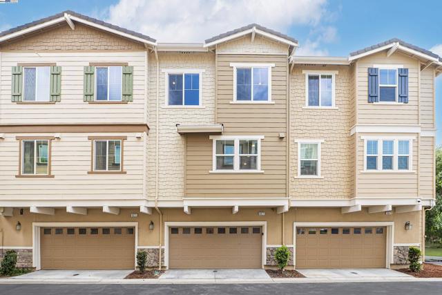 6677 S Mariposa Ln, Dublin CA: https://media.crmls.org/mediaz/c55cfc71-6811-4855-a443-7c40699be171.jpg