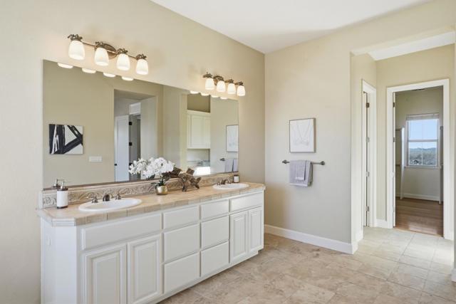 979 Via Rodriguez, San Juan Bautista CA: https://media.crmls.org/mediaz/c55dbd9b-a384-44ad-83ec-090874e1e370.jpg