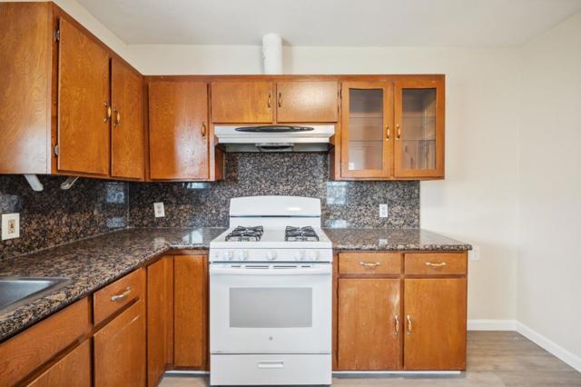 21 N Filice Street, Salinas CA: https://media.crmls.org/mediaz/c55deb33-4ad3-4ca2-b225-3efb5b0e2f3b.jpg
