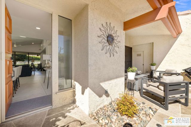 1095 S La Verne Way, Palm Springs CA: https://media.crmls.org/mediaz/c55e2639-51a7-493a-ac94-7a48bd5316f4.jpg