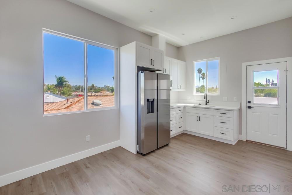 MLS #250040243SD image #17