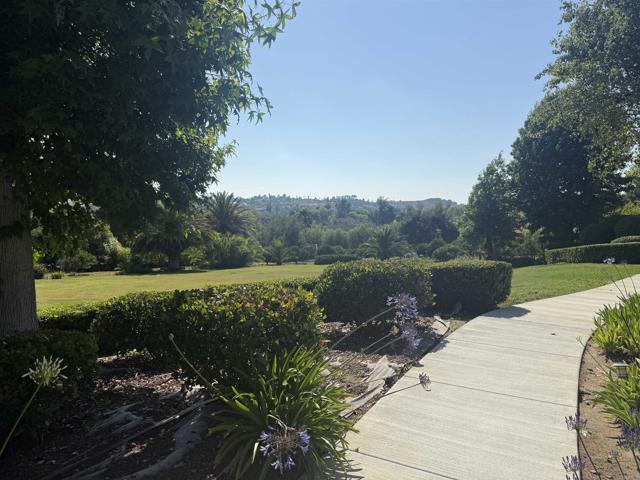 18 Gateview Drive, Fallbrook CA: https://media.crmls.org/mediaz/c5601c6e-6b3c-407e-ae5d-d34af01e49f6.jpg