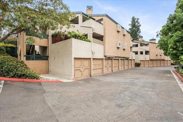 9775 Mesa Springs Way, San Diego, California 92126, 1 Bedroom Bedrooms, ,1 BathroomBathrooms,Condominium,For Sale,Mesa Springs Way,240023131SD