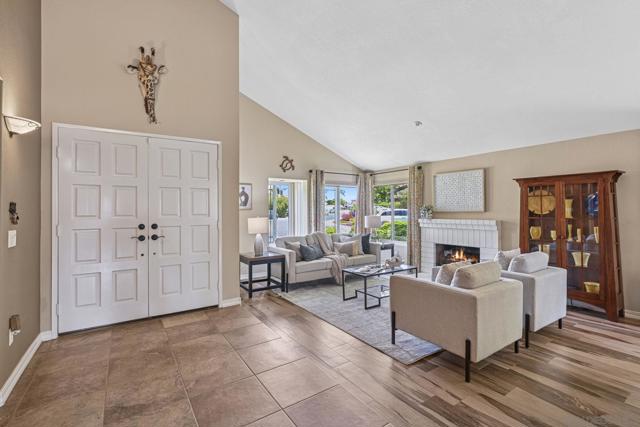 602 HOLLYRIDGE DRIVE, Encinitas CA: https://media.crmls.org/mediaz/c560616a-fe45-42c8-a9af-2fdc7d83e54b.jpg