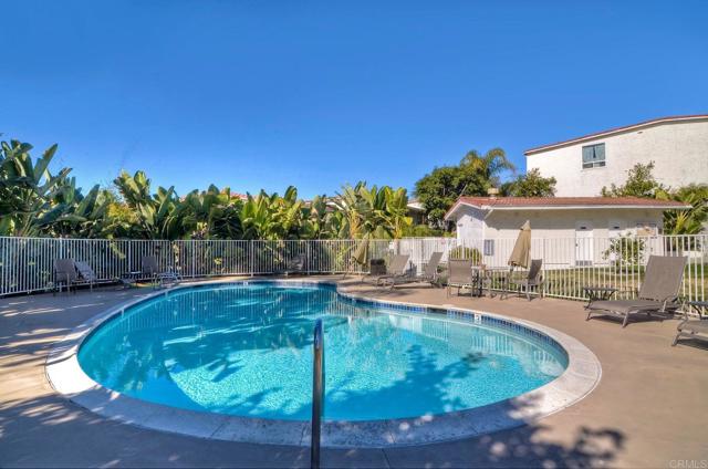 Detail Gallery Image 42 of 45 For 2335 Caringa Way #26,  Carlsbad,  CA 92009 - 2 Beds | 2 Baths