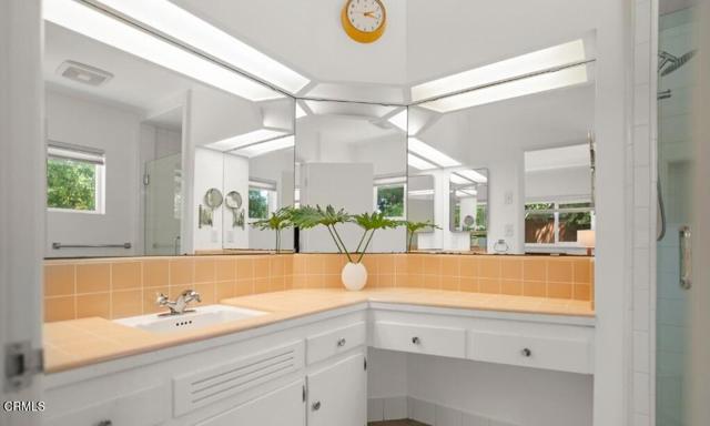 Detail Gallery Image 54 of 73 For 2421 C St, Bakersfield,  CA 93301 - 2 Beds | 2 Baths