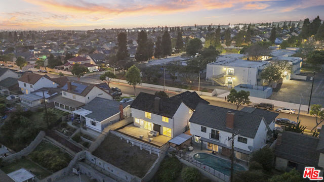 1722 E Turmont Street, Carson CA: https://media.crmls.org/mediaz/c561b7e0-b4a3-4019-b179-f9572465ad85.jpg