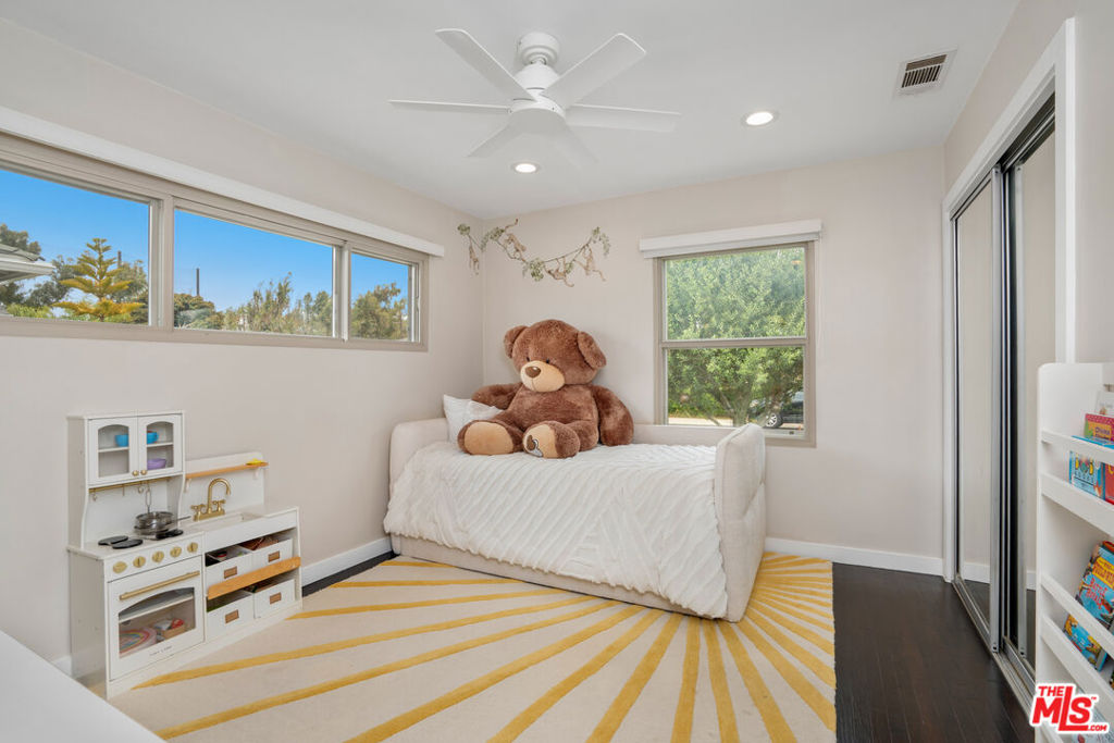 MLS #26863411 image #21