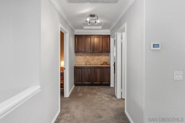 7521 Navigator Circle, Carlsbad CA: https://media.crmls.org/mediaz/c563b13e-0744-430f-900c-1ffd2ae4e68f.jpg