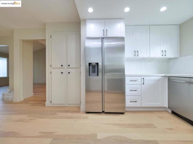 2112 Matthew CT, Pittsburg CA: https://media.crmls.org/mediaz/c564806d-2fea-421a-82b1-38fb55a2c2b9.jpg