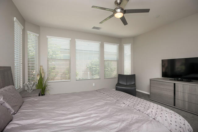 82800 Kingsboro Lane, Indio CA: https://media.crmls.org/mediaz/c564e2ab-30c2-48a1-982f-4cc1da7e2171.jpg