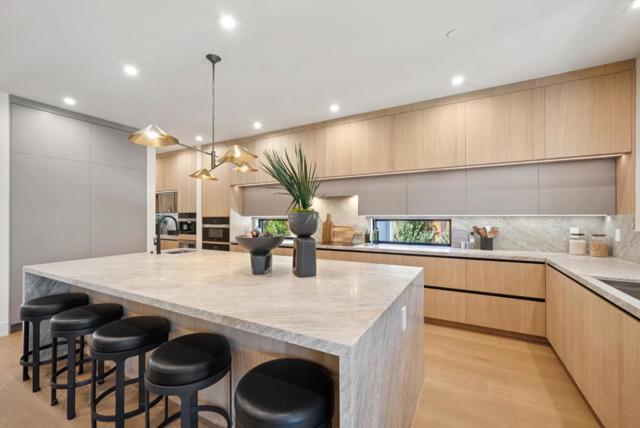 585 Cherry Avenue, Los Altos CA: https://media.crmls.org/mediaz/c5659d87-709c-4521-b227-891d6c7ac626.jpg