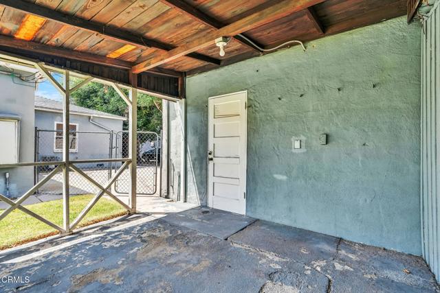 4419 4419 1/2 Corliss Street, Los Angeles CA: https://media.crmls.org/mediaz/c5660002-225e-44bc-852f-4ba6fc1eb589.jpg