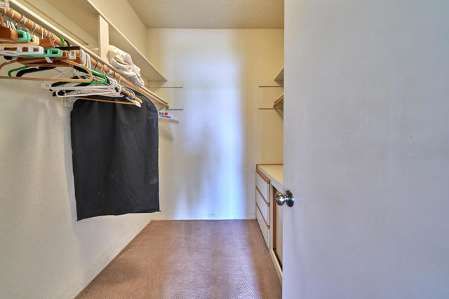 10317 Sunningdale Drive, Rancho Mirage CA: https://media.crmls.org/mediaz/c5666000-b7ac-4e34-94e9-dd2368b5b484.jpg