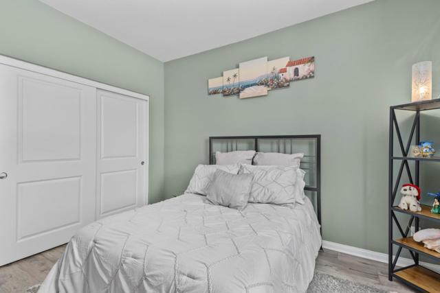 33039 Saint Emilion Court, Winchester CA: https://media.crmls.org/mediaz/c567e8c6-dbe4-4d6a-9b29-5c843667dc83.jpg