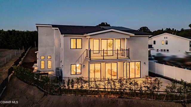 252 Capri Drive, Simi Valley CA: https://media.crmls.org/mediaz/c5687d46-f541-4e1e-b14b-2ac4e9964c67.jpg