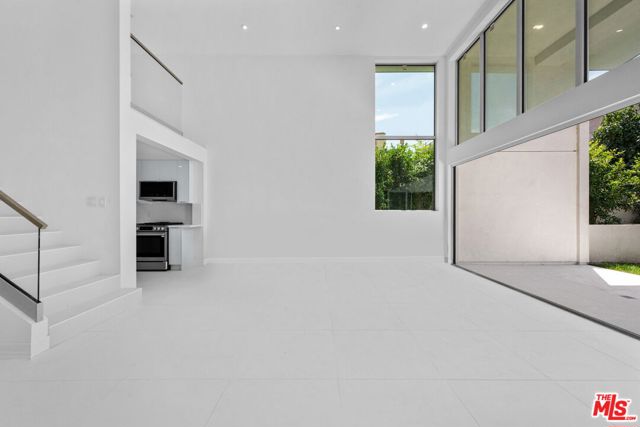 621 N Kings Road, West Hollywood CA: https://media.crmls.org/mediaz/c568c2da-e9ba-42bf-b520-17961d1382be.jpg