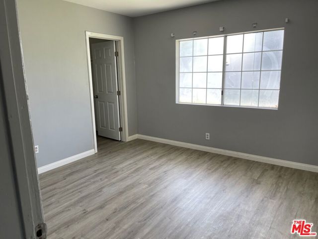 15013 Hartsook Street, Sherman Oaks CA: https://media.crmls.org/mediaz/c5696952-cd20-4a96-bf1e-3ef6cc9d3886.jpg