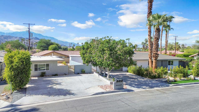 44635 San Carlos Avenue, Palm Desert CA: https://media.crmls.org/mediaz/c56c2719-f121-4983-b19e-dfd0ef5af36e.jpg