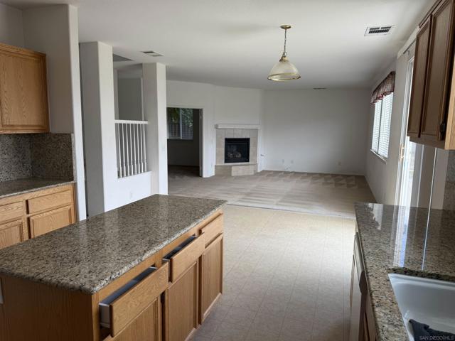 46197 Via La Tranquila, Temecula CA: https://media.crmls.org/mediaz/c56c2de7-4d0f-4d85-9d78-7f9c59cf908e.jpg