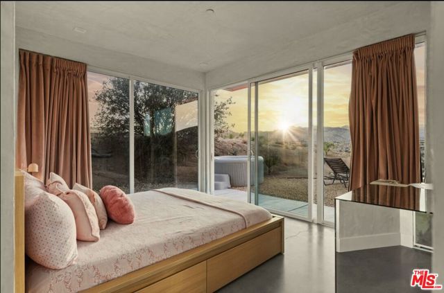 5195 Pioneertown Road, Pioneertown CA: https://media.crmls.org/mediaz/c56cd3a7-0ab6-4dc5-b52c-af9c7315d89f.jpg