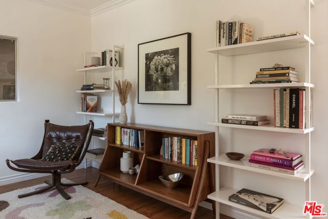 5616 Tehama Street, Los Angeles CA: https://media.crmls.org/mediaz/c56d386a-a9ef-4cce-8bc3-bb7c96f889be.jpg
