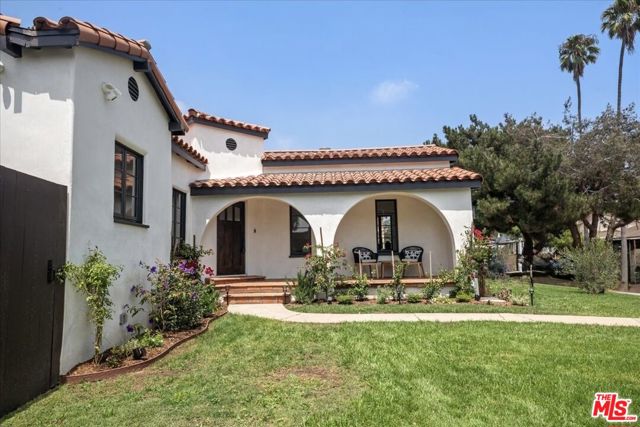 1663 S Ogden Drive, Los Angeles CA: https://media.crmls.org/mediaz/c56e1cbc-cb5d-4863-9cab-0d1132799c12.jpg