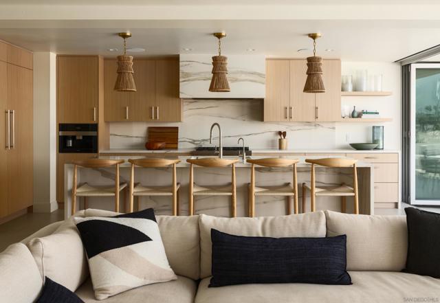 2841 Bayside Walk, San Diego CA: https://media.crmls.org/mediaz/c56e2154-671c-412b-99b0-5b3c66116bf7.jpg