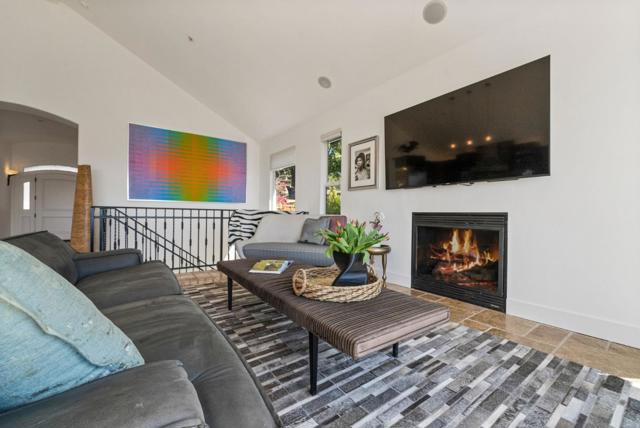 Image 15 of 85 For 100 Hollywood Avenue