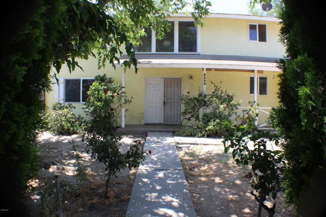 2658 Fallon Circle, Simi Valley CA: https://media.crmls.org/mediaz/c5700d54-eb32-471c-ab43-0fdb3bd8f425.jpg