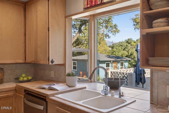 Detail Gallery Image 16 of 59 For 335 Encino Dr, Oak View,  CA 93022 - 4 Beds | 3 Baths