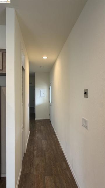 4449 S Carpenter RD, Modesto CA: https://media.crmls.org/mediaz/c570325e-84ce-4067-b7db-7c7088a49594.jpg