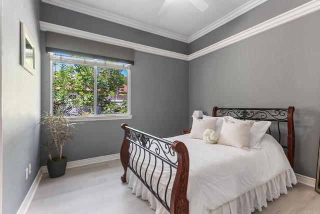 2209 Eucalyptus Ave, Escondido CA: https://media.crmls.org/mediaz/c570a146-7b8c-4647-8714-107b94566bb1.jpg