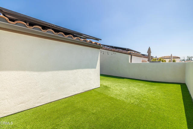 623 W Foothill Boulevard, Glendora CA: https://media.crmls.org/mediaz/c5723291-a49e-4980-bcc0-0082a61acd9f.jpg