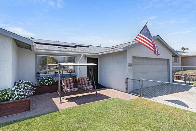 3023 Luana Dr, Oceanside, California 92056, 4 Bedrooms Bedrooms, ,2 BathroomsBathrooms,Single Family Residence,For Sale,Luana Dr,240018709SD