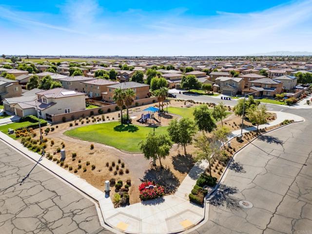 2504 Vista Del Mar Lane, Imperial CA: https://media.crmls.org/mediaz/c572d1c3-9f58-42a5-970e-a2ac5d4eccf8.jpg