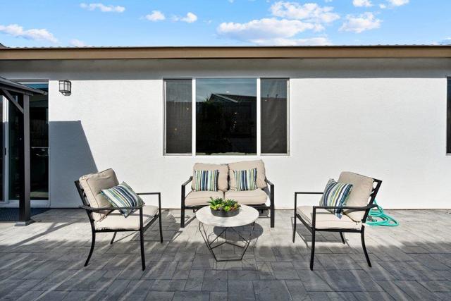 2111 Rosewood Drive, Hollister CA: https://media.crmls.org/mediaz/c57563ab-d08d-485f-94d6-d34deeac010e.jpg