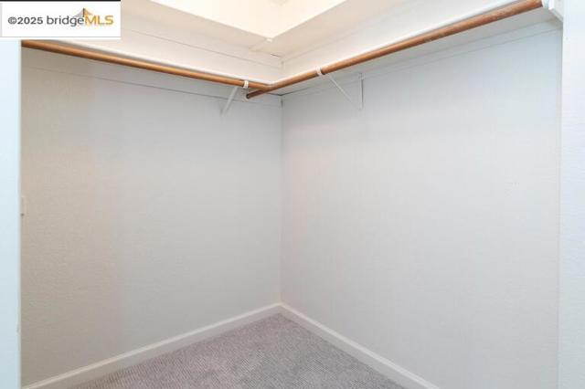 311 Channing Way, Alameda CA: https://media.crmls.org/mediaz/c5760e92-d949-4175-bee8-52bd5d4d85ae.jpg