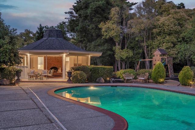 14228 Amherst Court, Los Altos Hills CA: https://media.crmls.org/mediaz/c57753af-c72e-478d-817f-a6260cdcaaed.jpg